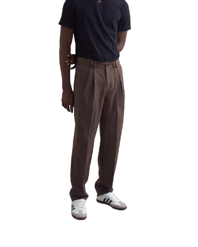 Raleigh Pleat Trouser In Brown